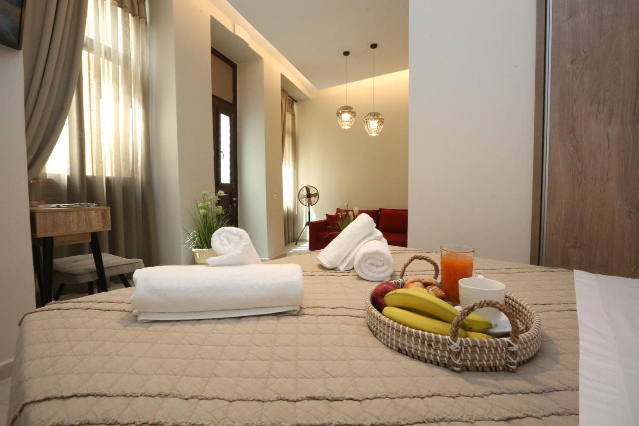 One Suite Syros 埃尔莫波利斯 外观 照片