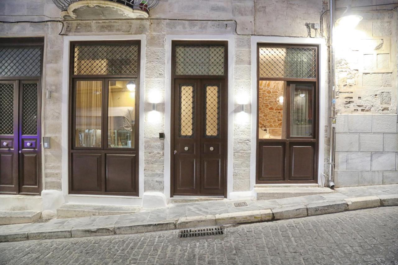 One Suite Syros 埃尔莫波利斯 外观 照片