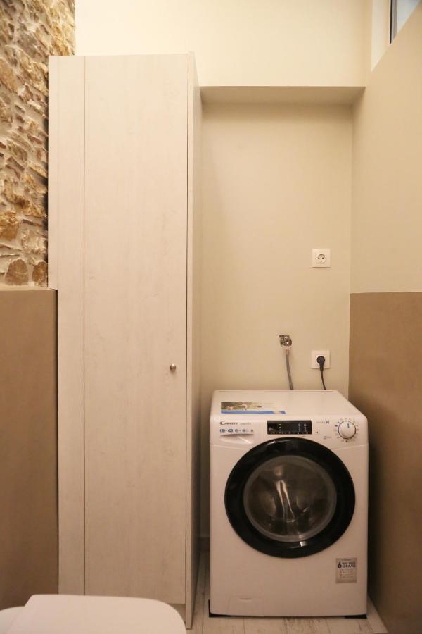 One Suite Syros 埃尔莫波利斯 外观 照片